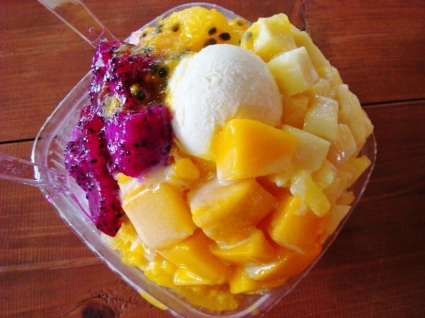 行列必須の沖縄スイーツ店7選