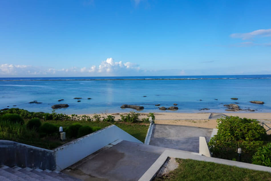 美しい夕日を望む全室オーシャンビューの客室が魅力♡「サイプレスリゾート久米島」で過ごす贅沢なひととき